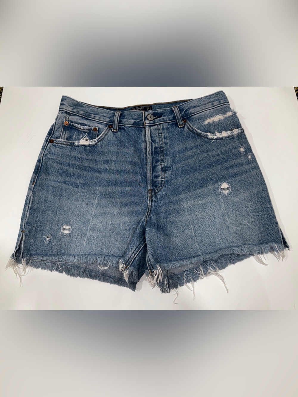 Abercrombie and fitch High Rise waist, classic denim shorts 4” inseam, cutoff